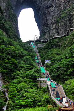 天门山天门洞