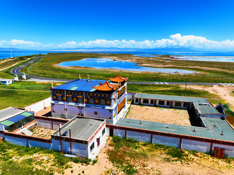 航拍青海湖象牙寺藏传佛教