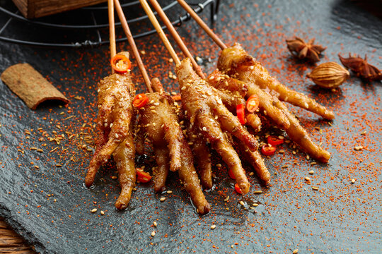 碳烤鸡爪串