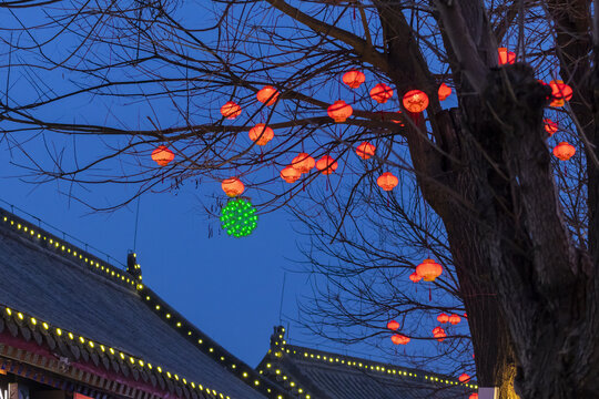 定州崇文街红灯笼与古建筑夜景