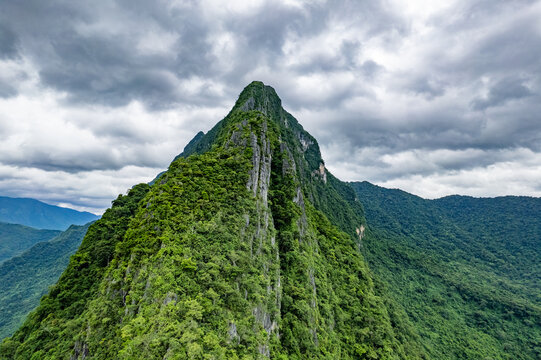 海南俄贤岭