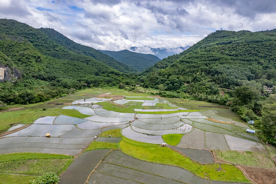 海南霸王岭黎族田园