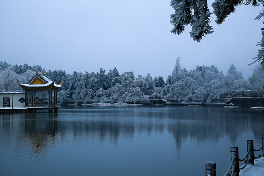 庐山雪景