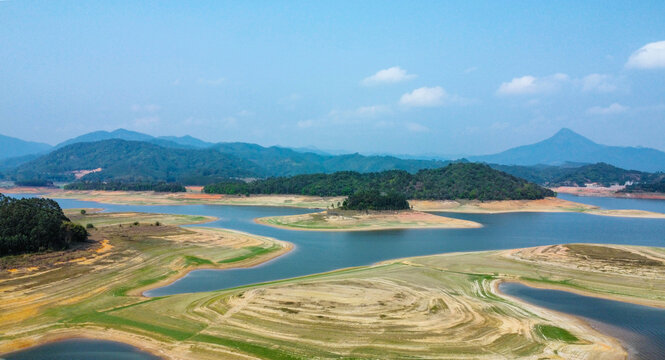 草原水库