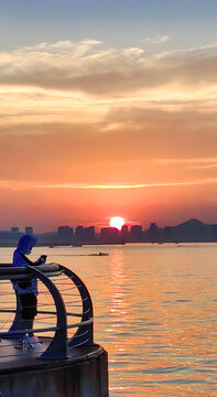 大连大海城市夕阳灯光云彩