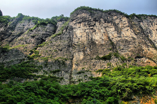 张家界天门山悬崖峭壁