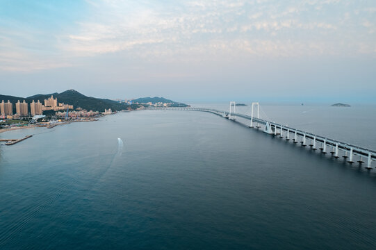 大连星海湾跨海大桥蓝天白云航拍