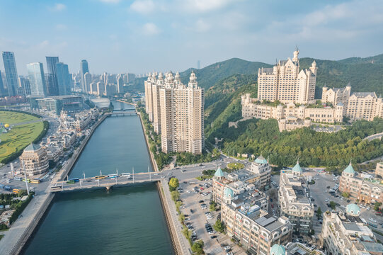 大连地标城市风光星海城堡酒店