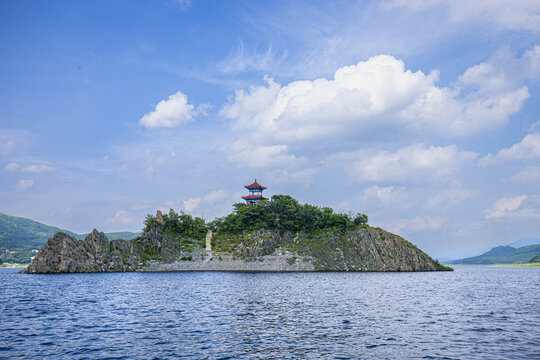 松花湖金鱼岛