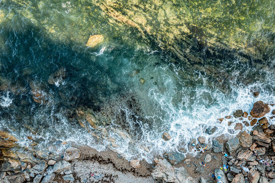 无人机俯拍航拍海浪花