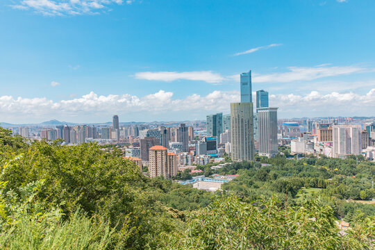 大连地标城市风光劳动公园