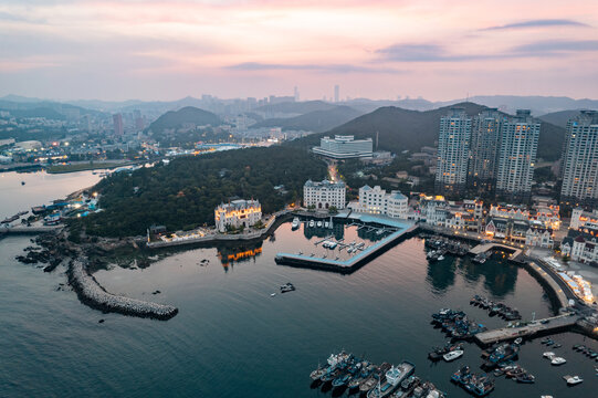 大连老虎滩渔人码头城市夜景