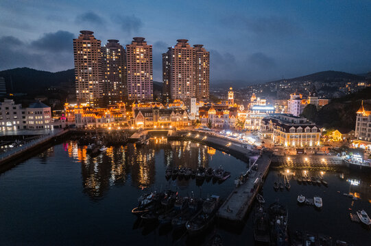 大连老虎滩渔人码头城市夜景