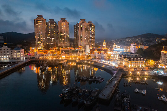 大连老虎滩渔人码头城市夜景