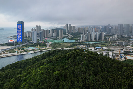 大连都市风光城市楼房楼盘开盘