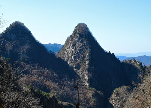 尖峰高山