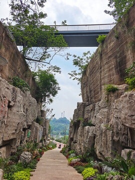 自贡市鸢山公园天桥