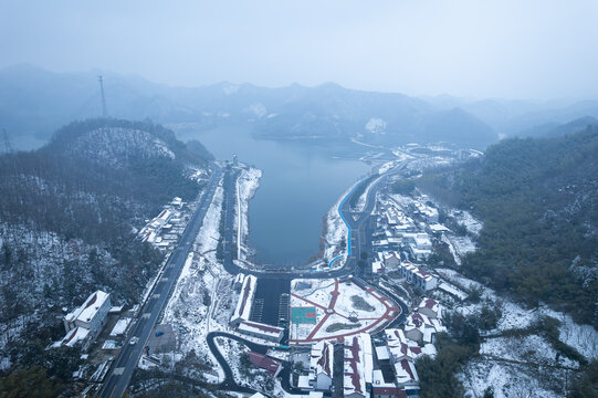 航拍宁国青龙湾雪景