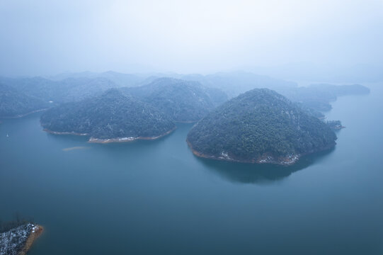 航拍宁国青龙湾雪景