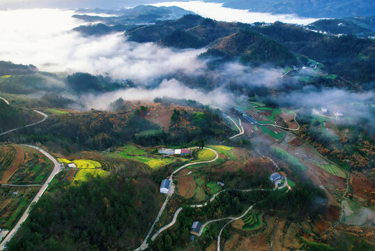 县河马鞍山山峰