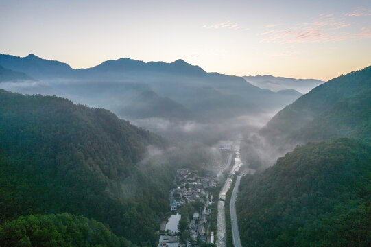 终南山寨晨雾