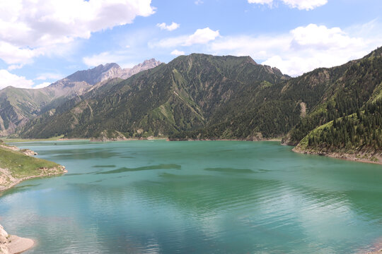 高山湖泊