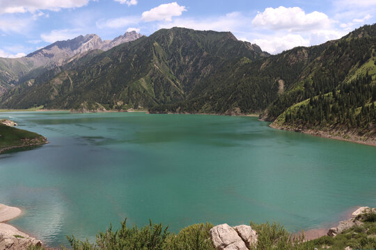 高山湖泊