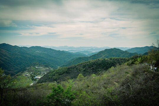 覆卮山