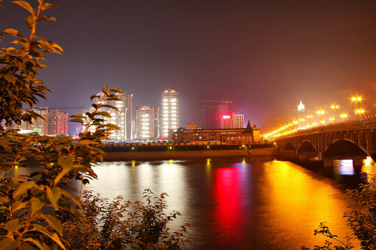 张家界澧水大桥夜景