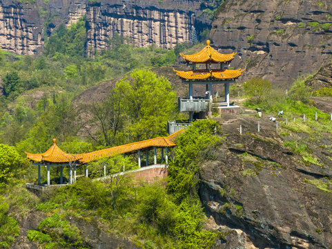 龙虎山僧尼峰