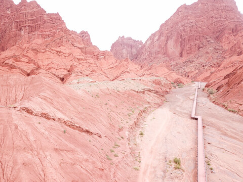 天山神秘大峡谷