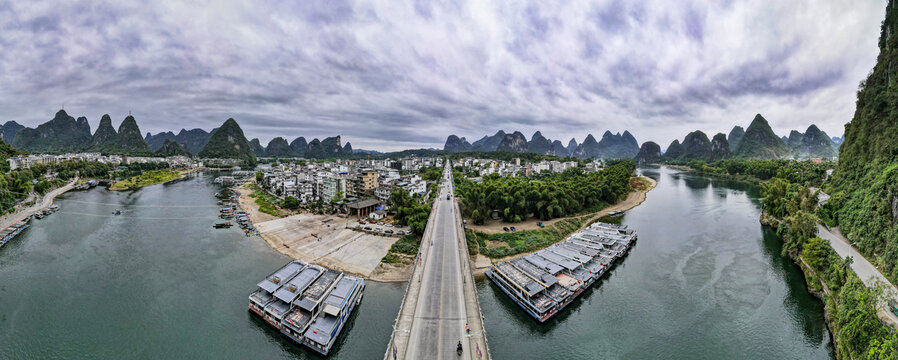 广西桂林阳朔全景图