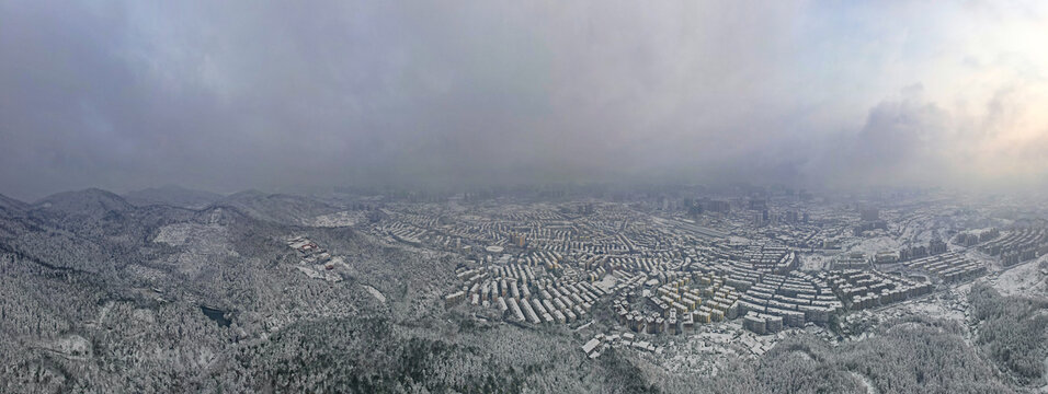 湖南怀化城市雪景航拍全景图