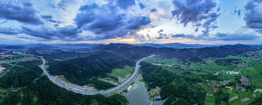 祖国壮丽山川落日晚霞全景图