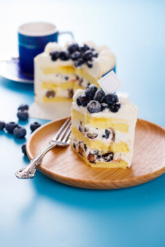 蓝莓生日蛋糕
