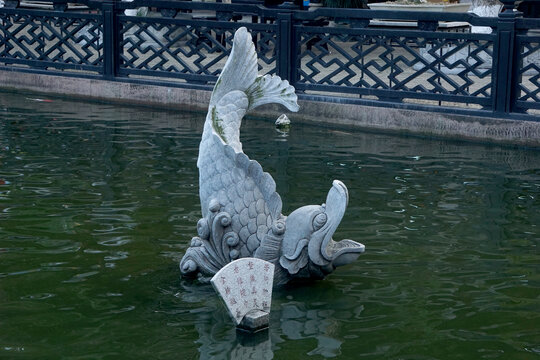 鳌鱼雕塑