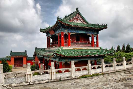 天门山寺中式古建筑