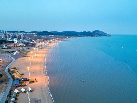 航拍葫芦岛渤海海面沙滩夜景