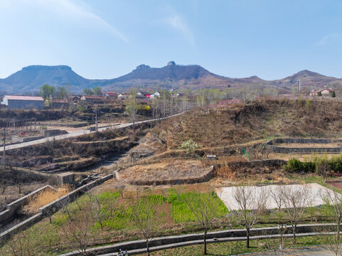 春天的蒙阴岱崮地貌