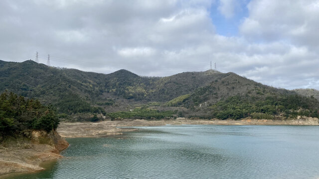 水库湖景