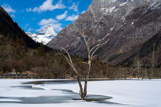 四姑娘山雪景