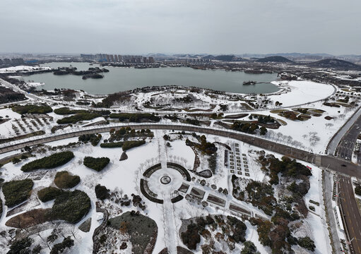 航拍徐州大龙湖雪景