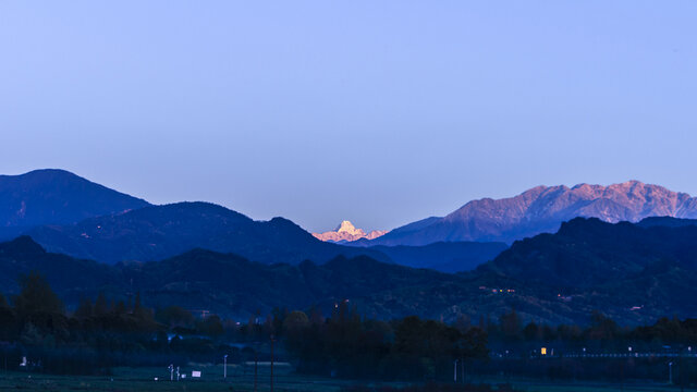 雪山风景