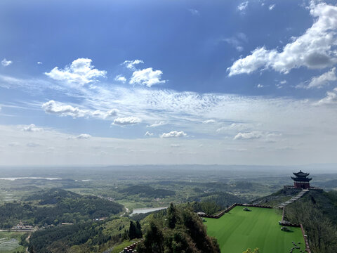 安陆白兆山