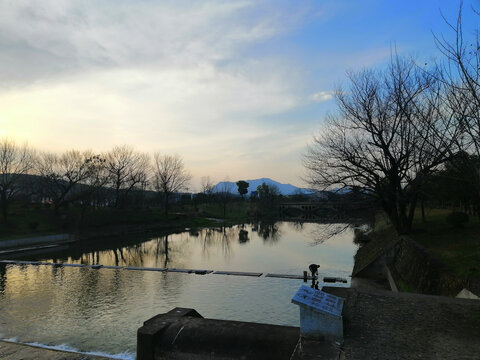 风景九华山夕阳