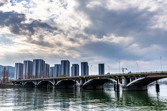 丽水瓯江两岸风景