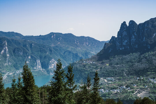 长江三峡峡湾