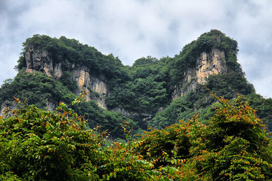 天门山崇山峻岭