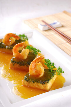 蔬菜豆腐酿虾仁