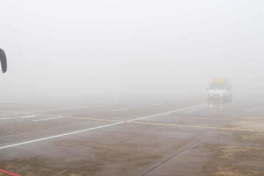 浓雾机场
